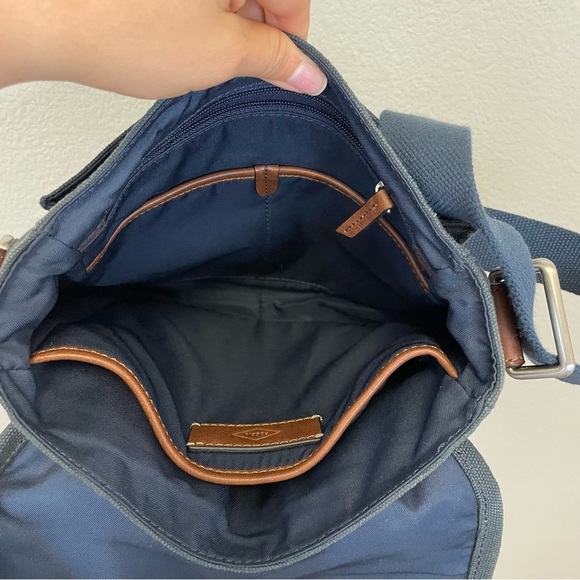 Fossil Davis‎ Canvas Small Messenger Bag - Picture 10 of 13